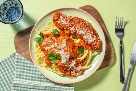 Poulet parmigiana en sauce tomate