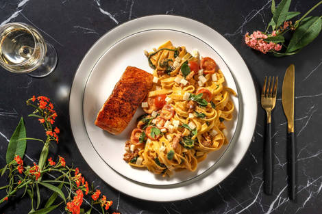 Toscansk inspireret laks og cremet tagliatelle