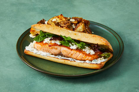 Sandwichs au saumon à l’aneth et à l’ail