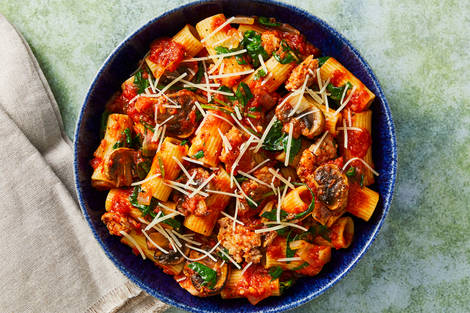 Ragù à la saucisse et aux champignons