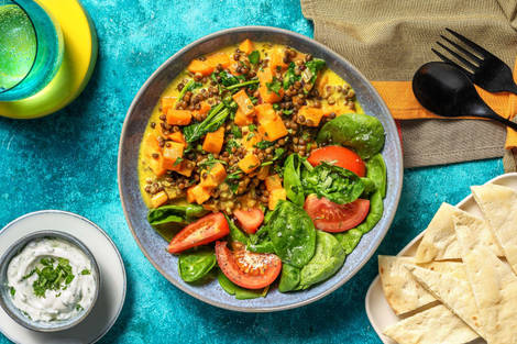 Mijoté de lentilles aux épices de curry jaune et pain naan