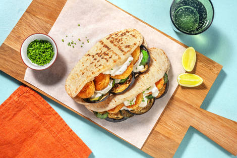 Panino ai falafel e verdure arrosto al lime