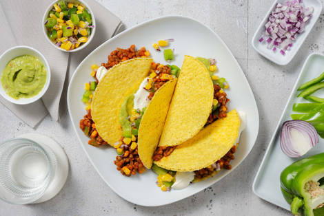 Tacos de chili sin carne aux lentilles et dip d'avocat