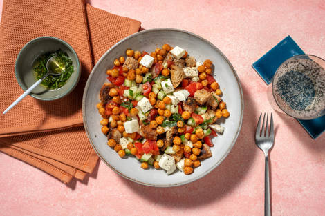 Panzanella di ceci, paprika e doppia mozzarella