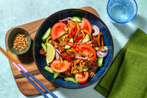 Aziatische fusionsalade met vegetarische runderstukjes