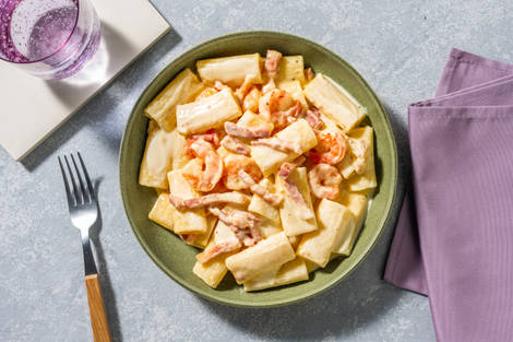 Rigatoni con langostinos y bacon