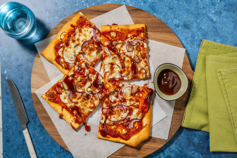 Cheese & Onion-pizza met barbecuesaus