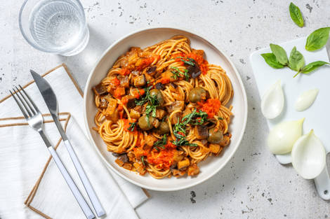 Aubergine cacciatore met volkoren spaghetti