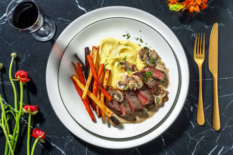 Stegt steak og cremet svampesauce