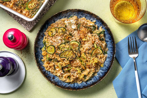 Romige orzo uit de oven met courgette