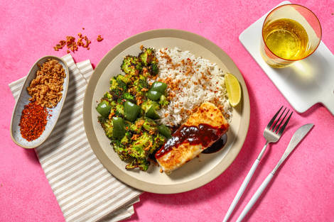 Panerad vit fisk och teriyakisås