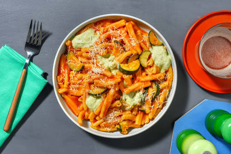 Frische Strozzapreti mit Basilikum-Creme