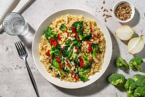Orzo au brocoli et pecorino assaisonné de harissa