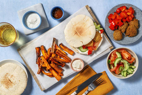 Falafel in pitabroodjes met knoflooksausje