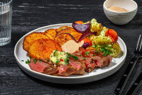 Steak mariné et beurre aux fines herbes maison