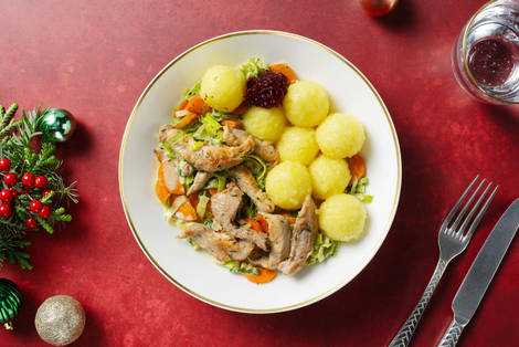 Bio-Schweinegeschnetzeltes mit Mini-Knödeln