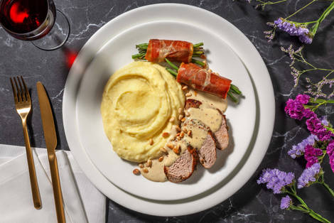 Stekt svinefilet og fløtesaus