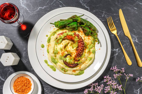 Pulpo con parmentier de patata y mojo verde