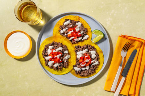 Mini tacos di maiale, fagioli neri e yogurt