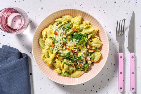 Conchiglie en sauce crémeuse au brocoli et pesto