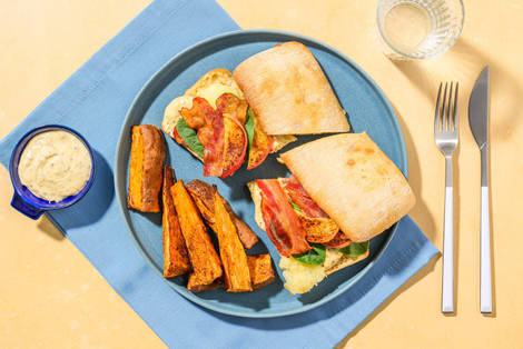 Sandwichs au cheddar fondu, au bacon et aux pommes