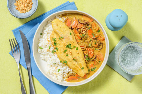 Thailandsk pangasius-karry