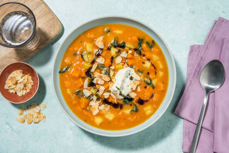 Süsskartoffeleintopf mit Spinat & Rüebli