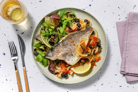 Filetto di branzino in umido all'acqua pazza