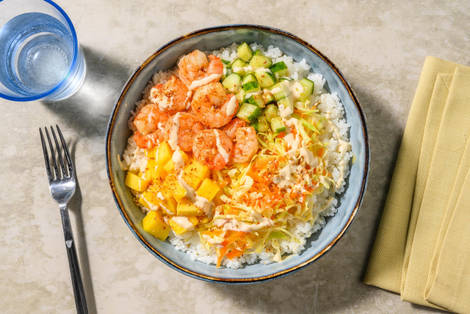 Poké bowl aux crevettes et mayonnaise au ponzu