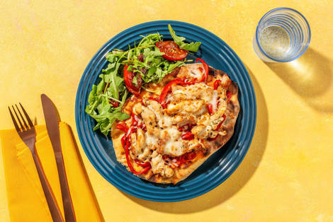 Platbroodpizza met kip en puntpaprika