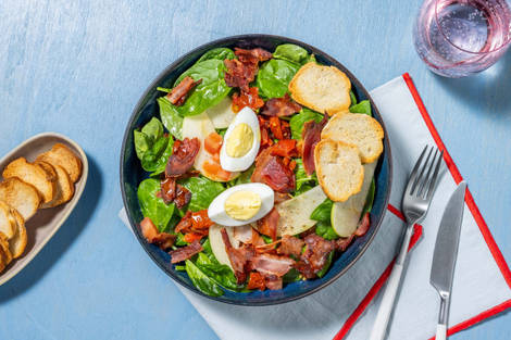 Insalata di uova e bacon alla lionese