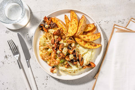 Steak de chou-fleur au fromage bleu 