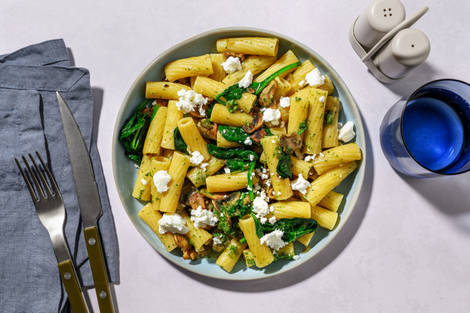 Fusilli complets chèvre-épinards & pesto vert