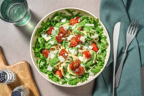 Linguine met zelfgemaakte spinaziepesto