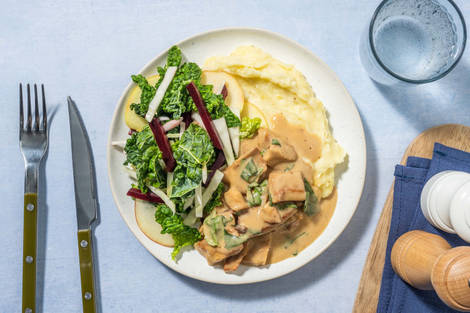 Plantebaserte biter i kremet basilikumsaus