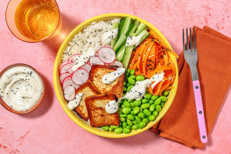 Pokè di riso Jasmine, tofu ed edamame