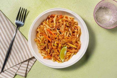 Rijstnoedels met sticky vegetarische runderstukjes