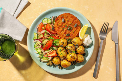 Plantaardige kipburger met peterseliekrieltjes