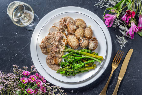 Roast Chicken Breast and Peppercorn Sauce