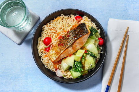 Asiatisk-inspirerad öring med extra räkor