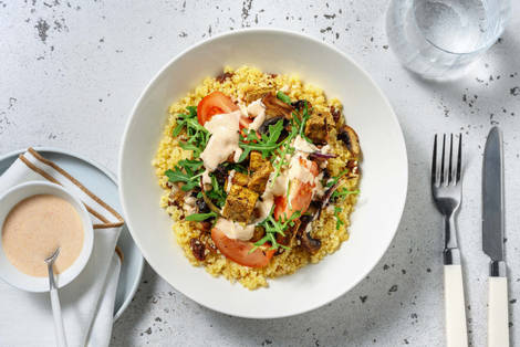 Knuspriger Tofu auf Bulgur