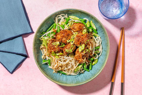 Gehaktballetjes in sticky saus met noedels