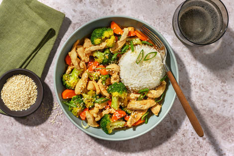 Hähnchen in würziger Ingwer-Sesam-Soße 