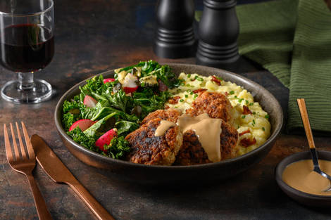 Danske frikadeller i brun saus