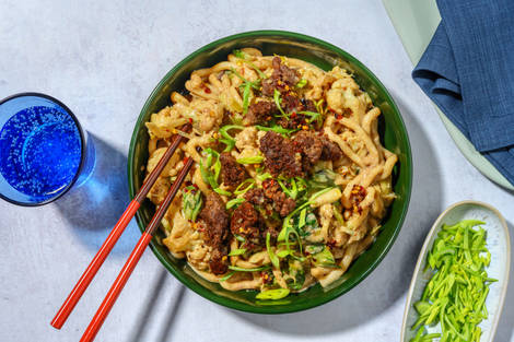 Asiatiske svine- og kalvekødsnudler