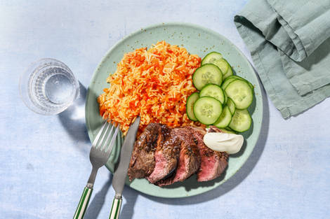 Rinderhüftsteak mit schnellem Djuvec-Reis