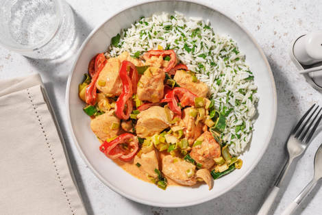 Hähnchengeschnetzeltes in Tomaten-Sahnesoße