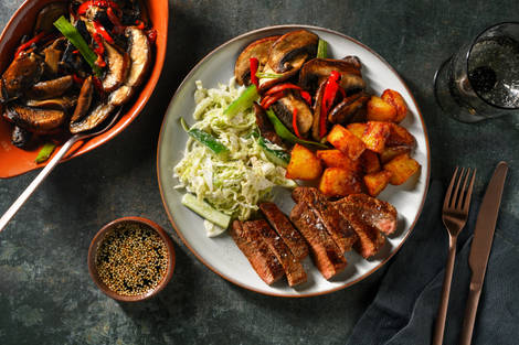 Yakiniku-stek och sojastekt potatis