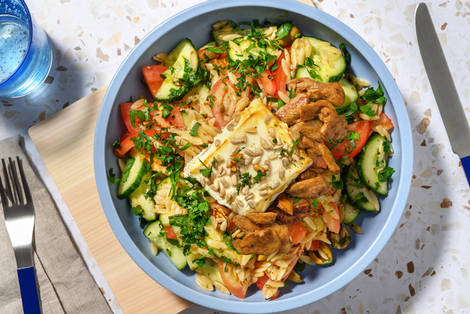 Griechischer Orzo-Salat mit extra Bio-Hähnchenstreifen