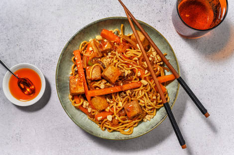 Lo Mein Veg - noodles saltati al tofu e porri